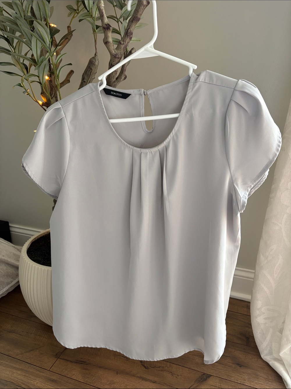 Dorothy Perkins Soft Light Gray Pleated Short Sleeve Blouse